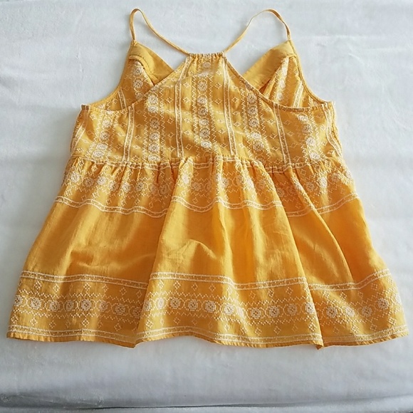 Embroidered Top - Picture 3 of 4